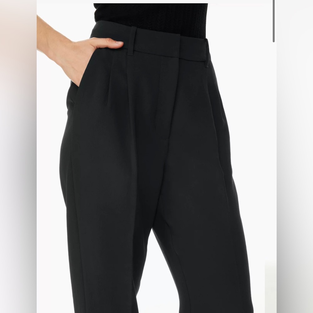 Aritzia Effortless Pant